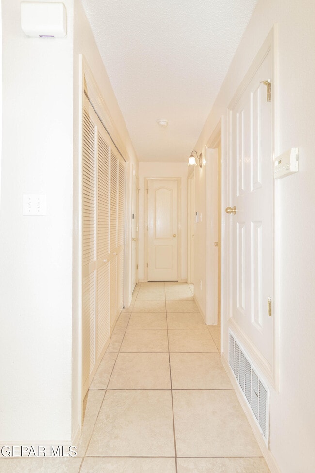 Building Photo - 3712 Prairie Rose St