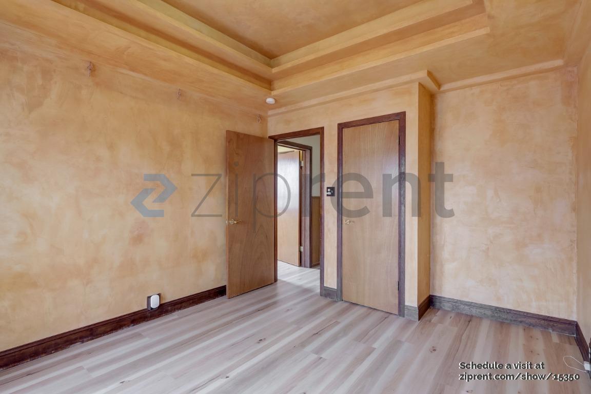Building Photo - Unit ADU