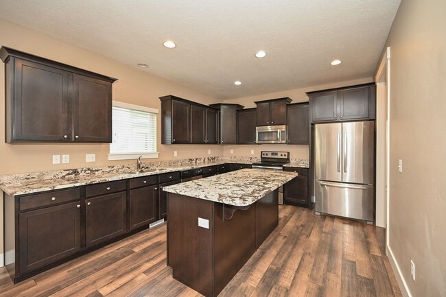 Building Photo - 13078 S Elm Hollow Ct