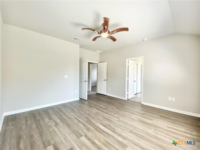 Building Photo - 308 Chalk Knob Mnr