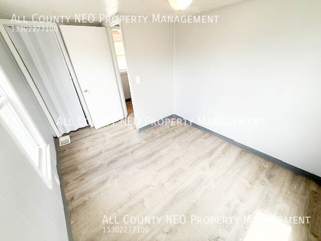 Building Photo - 246 Second Street-