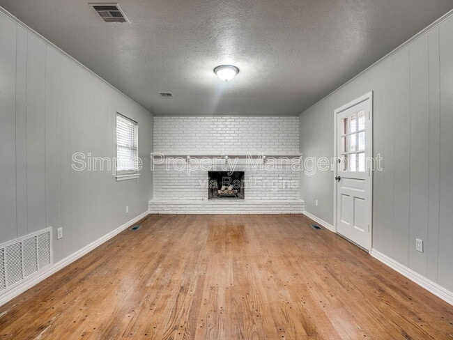 Building Photo - 10300 Major Ave