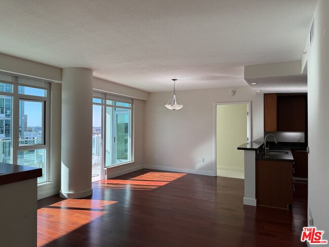 Building Photo - 3141 Michelson Dr