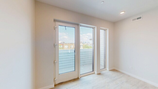 Building Photo - 24 Mt Pleasant St