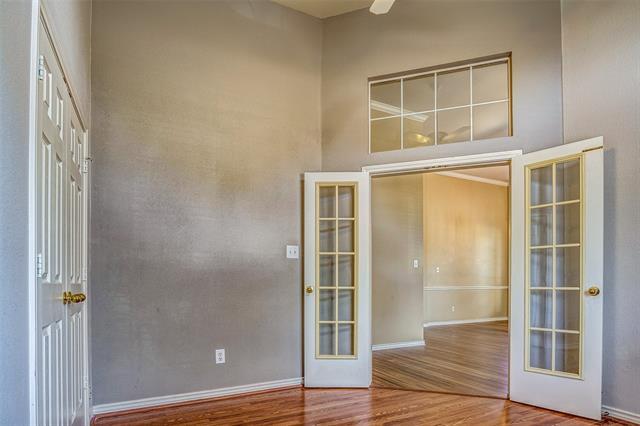 Building Photo - 318 Hampton Ct