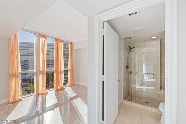 Building Photo - 2777 Paradise Rd