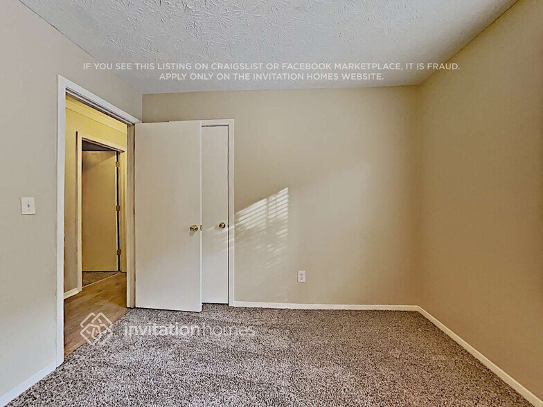 Building Photo - 10495 Ash Rill Dr