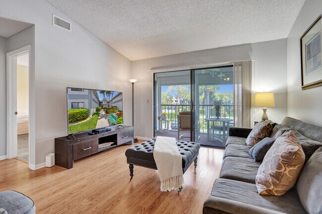 Building Photo - 15235 Lakes of Delray Blvd