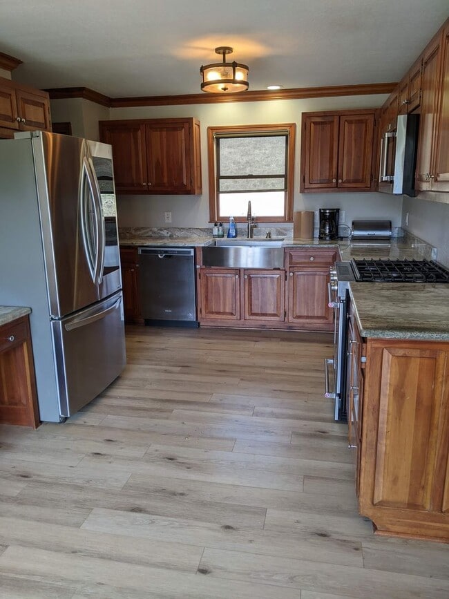 Building Photo - 5990 Idlewild Rd