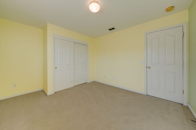 Building Photo - 9538 Fox Wind Ct