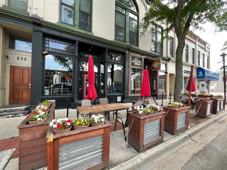 Building Photo - 502 Woodworth Ave