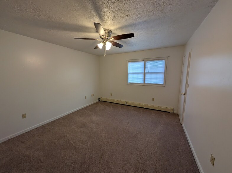 Building Photo - 1008 8th Ave