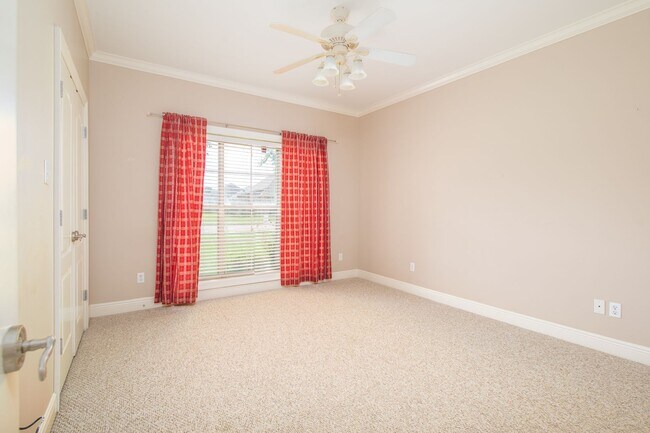 Building Photo - 6102 Coty Dr