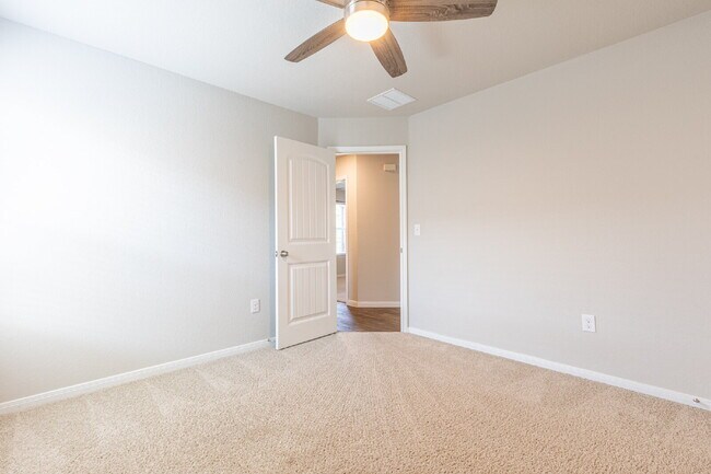 Building Photo - 14007 Levy Ln