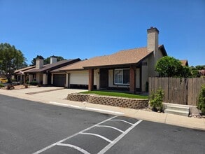 Building Photo - Quiet 3 bedroom 2 bath home in Poway in cul-de-sac in Poway school district