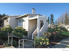 Building Photo - 2Bd/1Ba Kirkland Condo