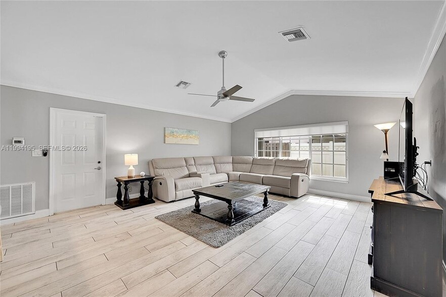 Building Photo - 9841 SW 1st St