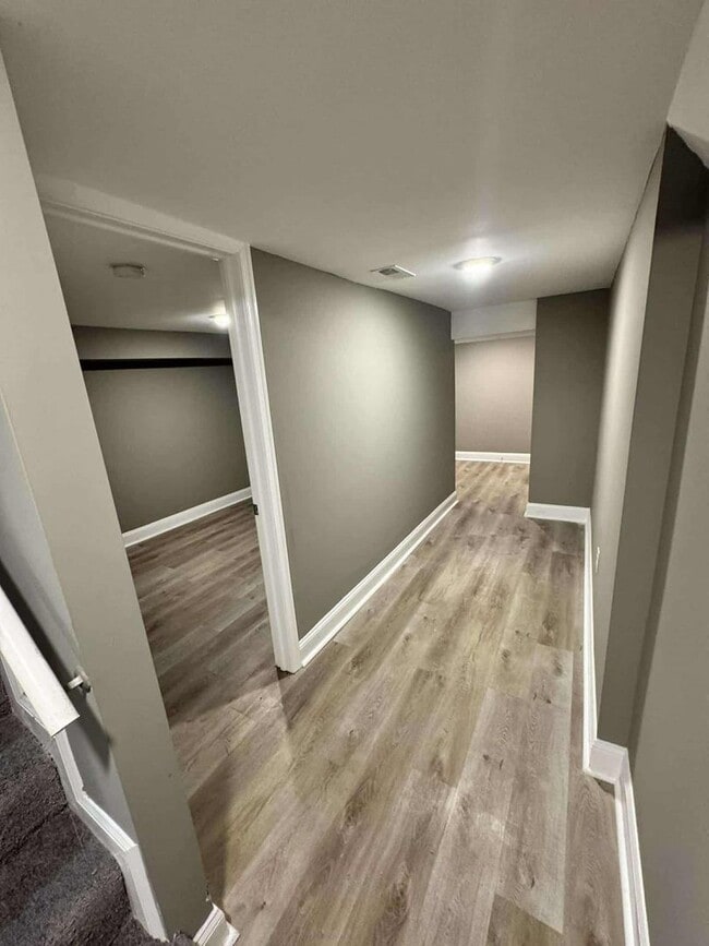 Building Photo - 3 Bedroom 2.5 Bathroom Townhouse