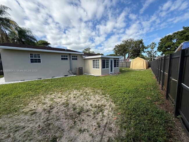 Building Photo - 1498 SW 47th Terrace