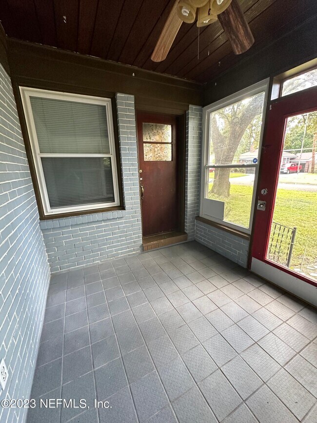 Building Photo - 1123 Brierfield Dr