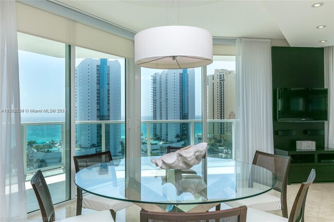 Primary Photo - 200 Sunny Isles Blvd