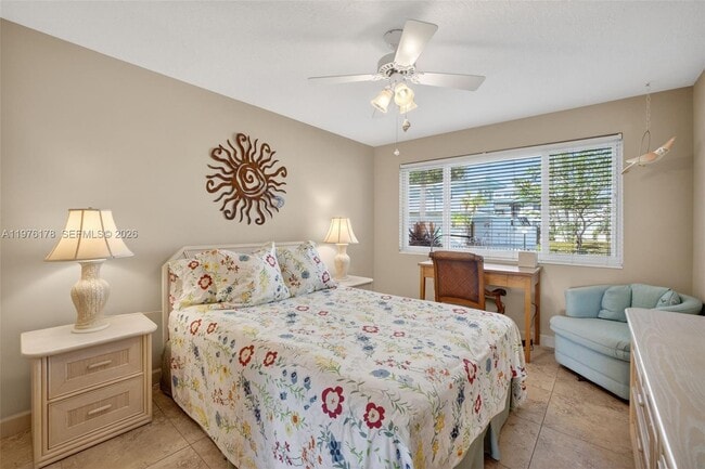 Building Photo - 180 Isle of Venice Dr