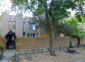Building Photo - 2235 N Lakewood Ave