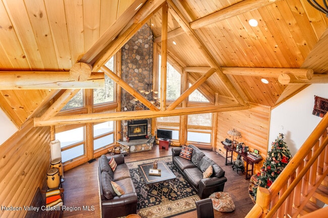 Building Photo - 451 Krumville Rd