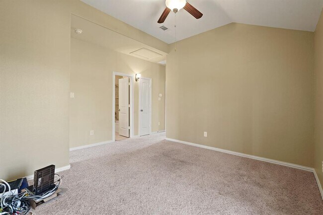 Building Photo - 13839 Rosemere Ln