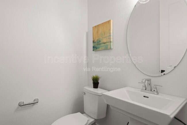 Building Photo - 443 Braddock Ave