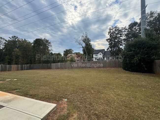 Building Photo - 1444 Glenfield Dr