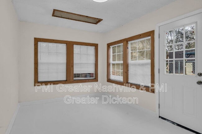 Building Photo - 3153 E Lake Dr