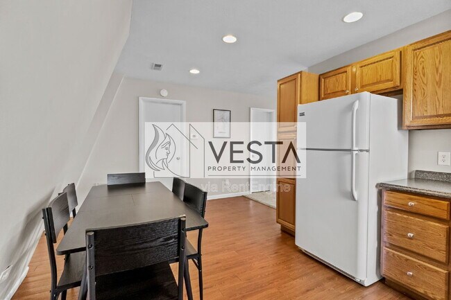 Building Photo - 588 Ray Hill Rd