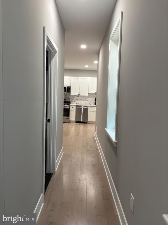 Building Photo - 2840 W Girard Ave