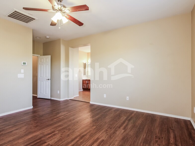 Building Photo - 25809 N 54th Ave