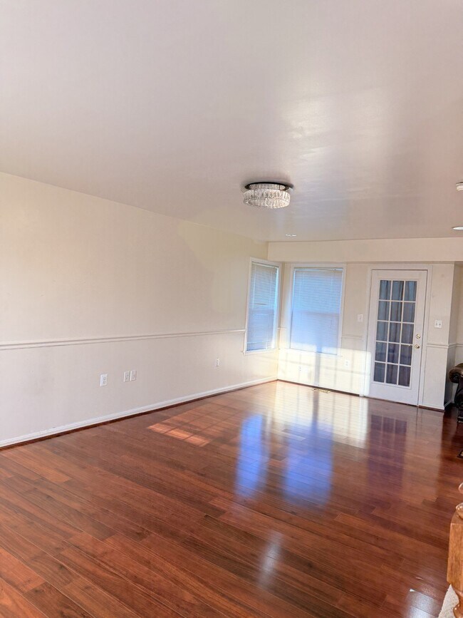 Building Photo - 11410 Silverleaf Ln