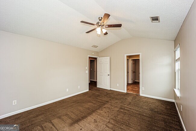 Building Photo - 6116 Hickory Ln Dr