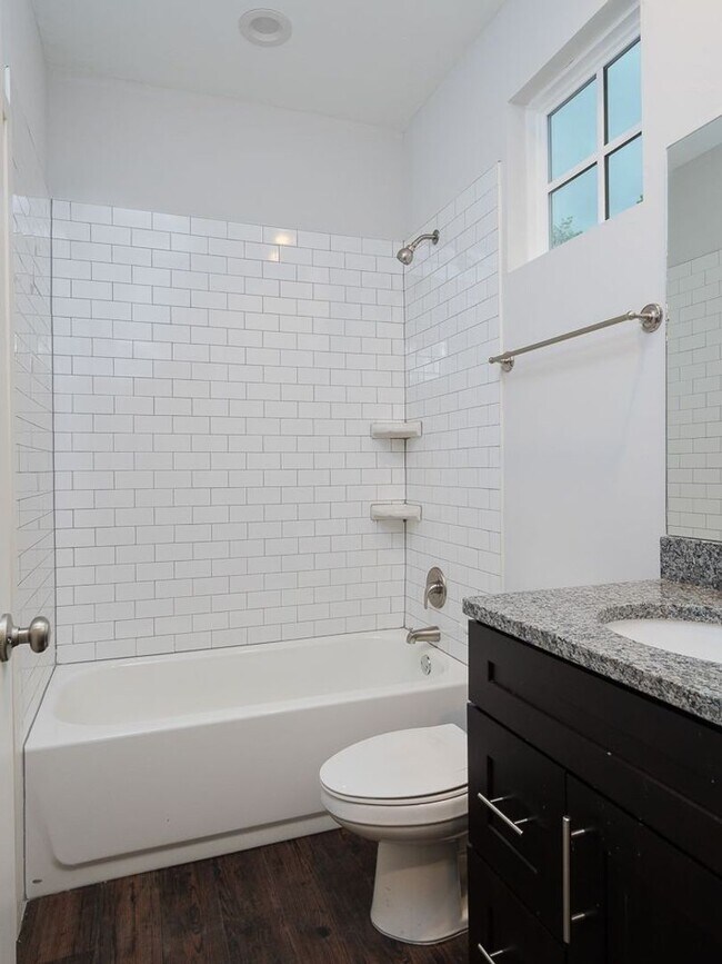 Building Photo - Thelma Lane - Luxury 4 Bedroom, 4 Bathroom...