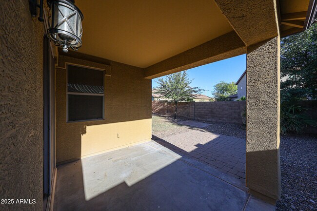 Building Photo - 7335 W Desert Mirage Dr