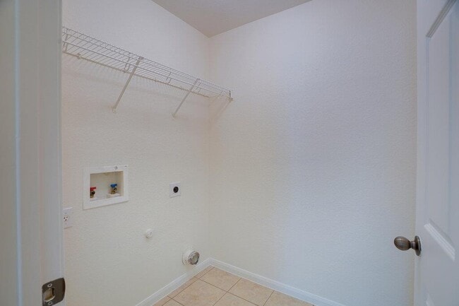 Building Photo - 311 Gainer Dr
