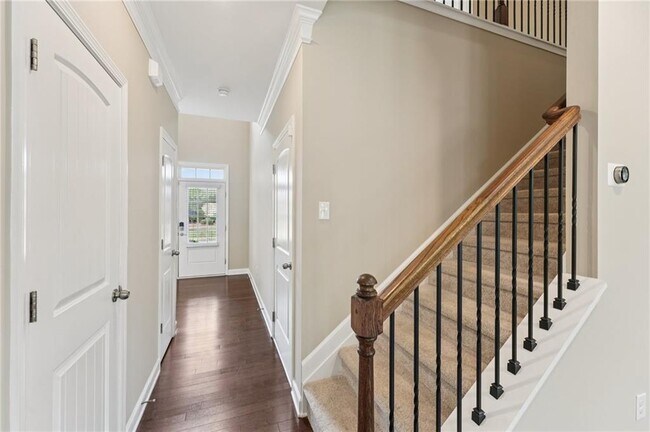 Building Photo - 6370 Shiloh Woods Dr