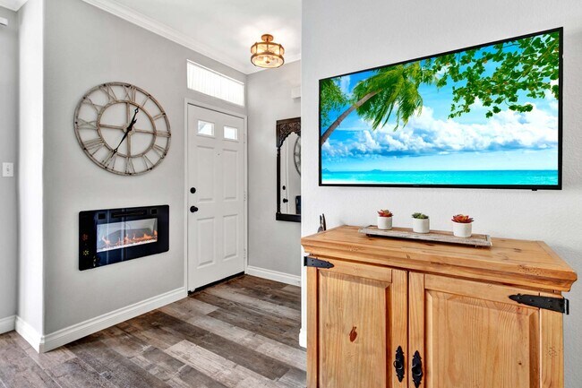 Building Photo - 13133 Le Parc