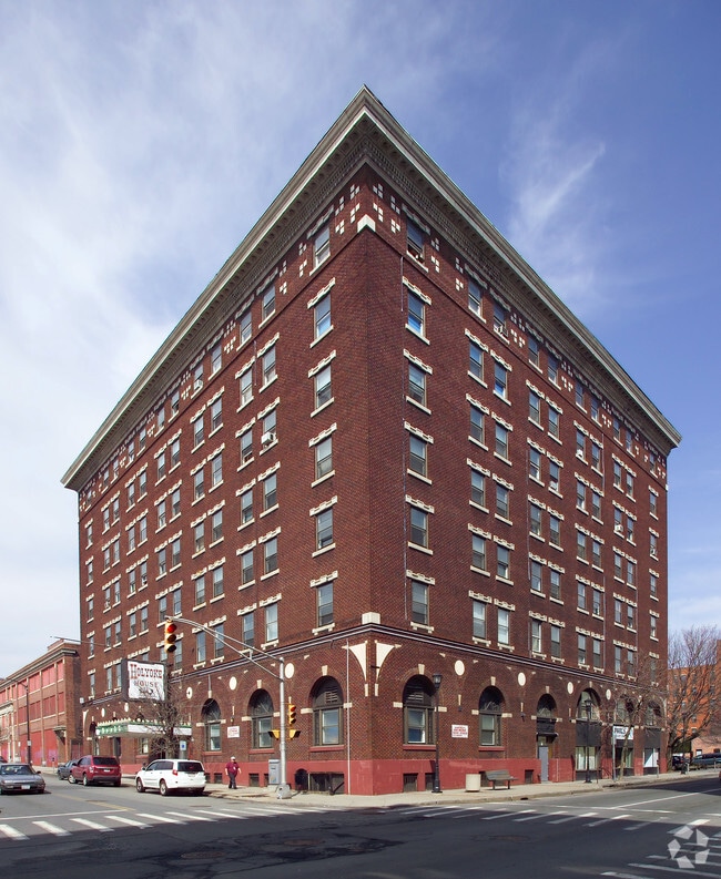 Holyoke House 6169 Suffolk St Holyoke MA 01040 Apartment Finder
