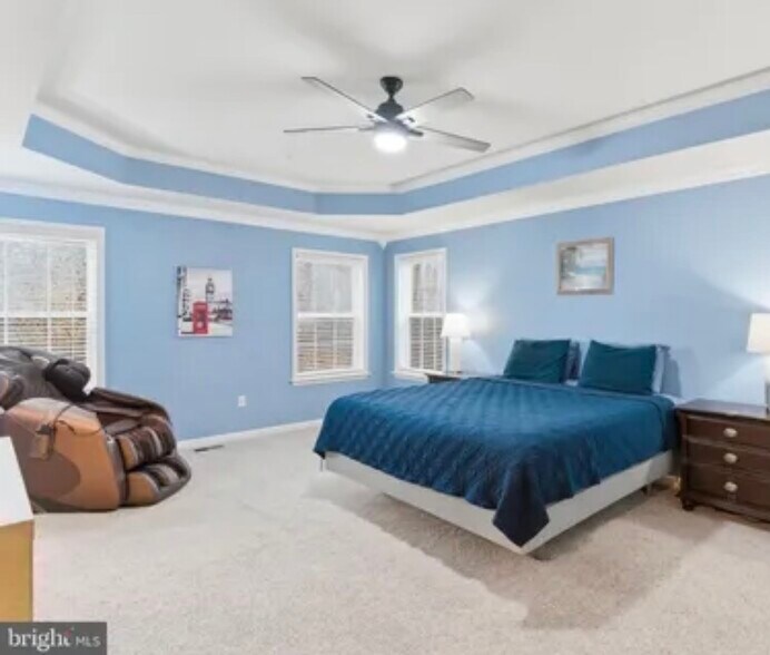 Master bedroom - 10910 Meridian Hill Way