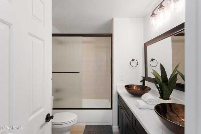 Building Photo - 12271 N 74th St