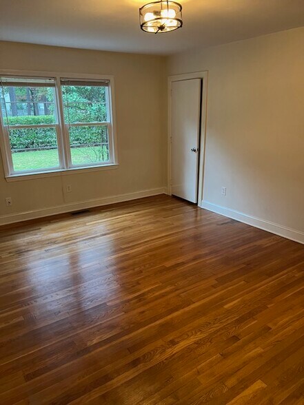 Living Room - 490 E Indiana Ave
