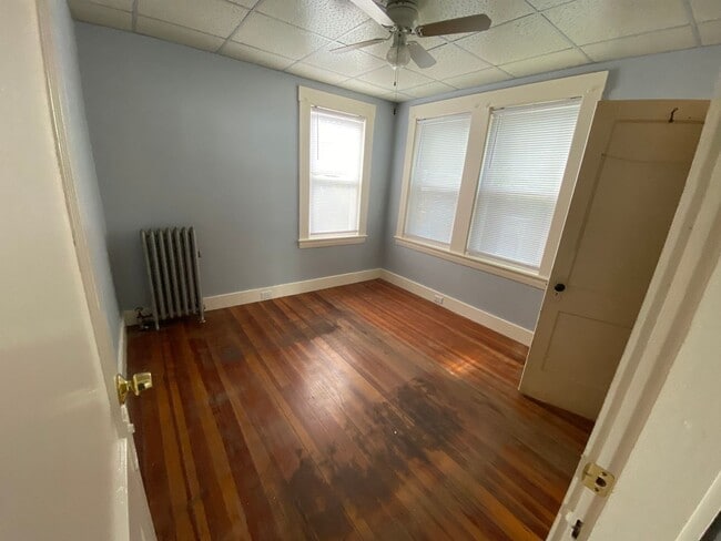 Building Photo - 147 Oakland Ave