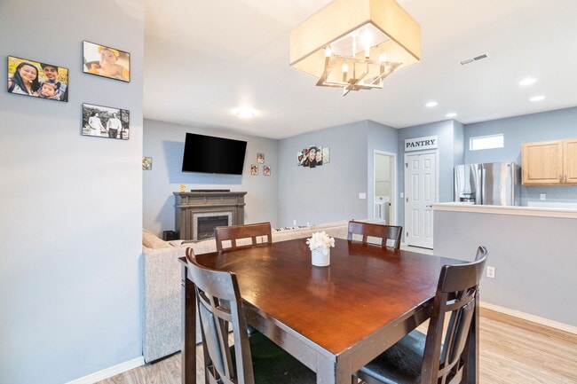 Building Photo - 4127 McKinley St NE