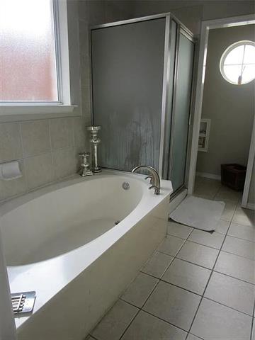 Building Photo - 5815 Willow Wood Ln