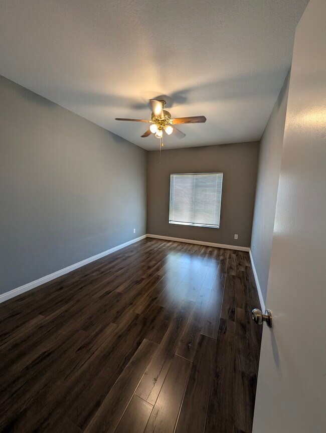 Building Photo - 43592 Yukon Ct